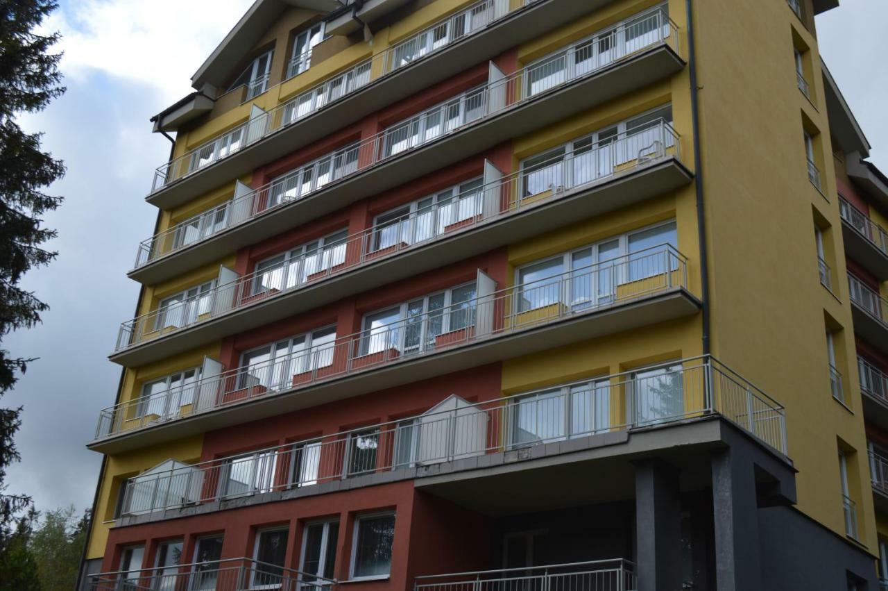 Golem Top Apartman Appartement Štrba Buitenkant foto